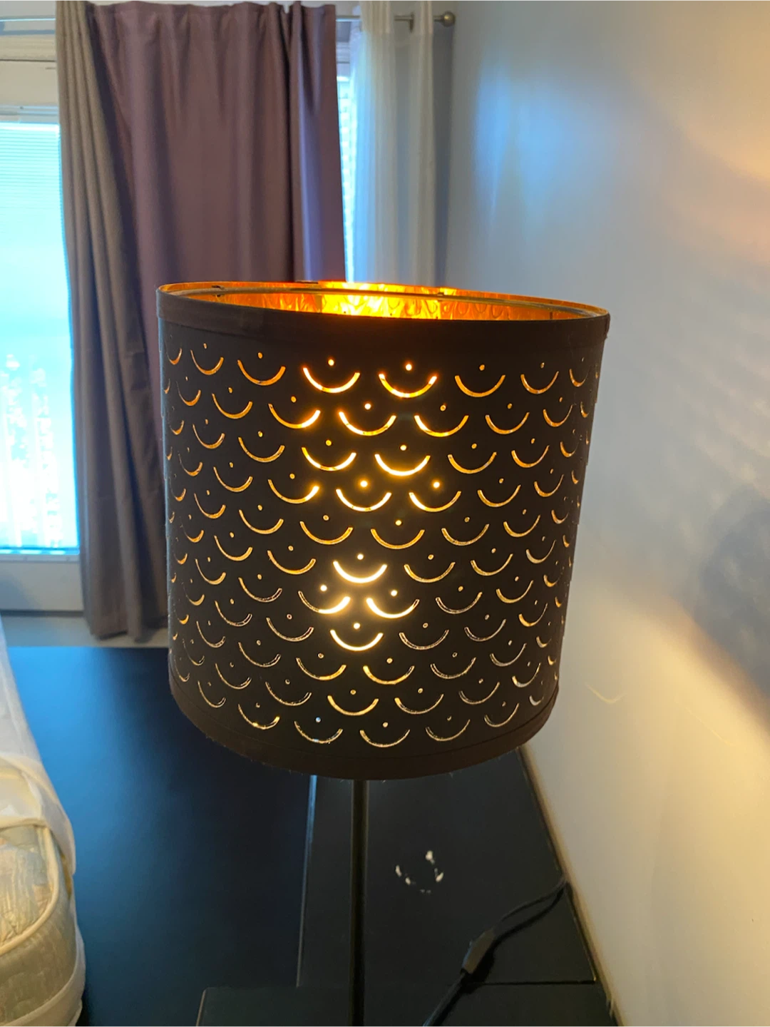 Black Metal Table Lamp with Cutout Design - photo 3