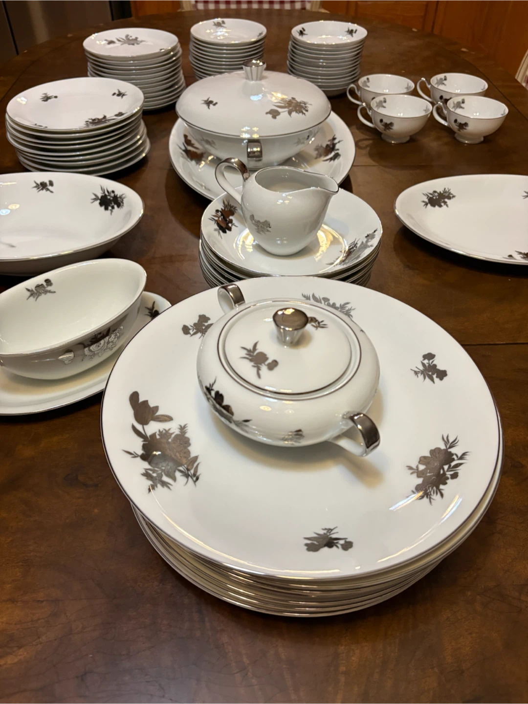Fine Seyei China Nagoya Japan Dinnerware Set - photo 4