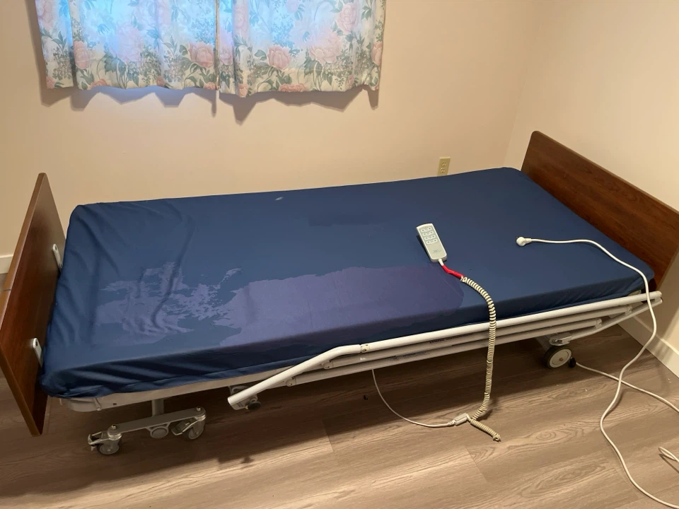 MC Healthcare Electric Hospital Bed