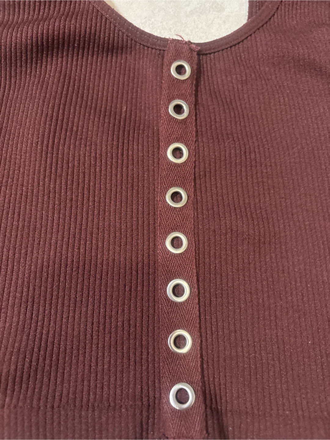 Maroon Ribbed Tank Top & Distressed Denim Skirt Set - photo 5