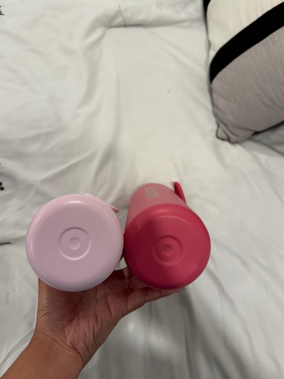 Lululemon Water Bottles - light pink and hot pink - photo 4