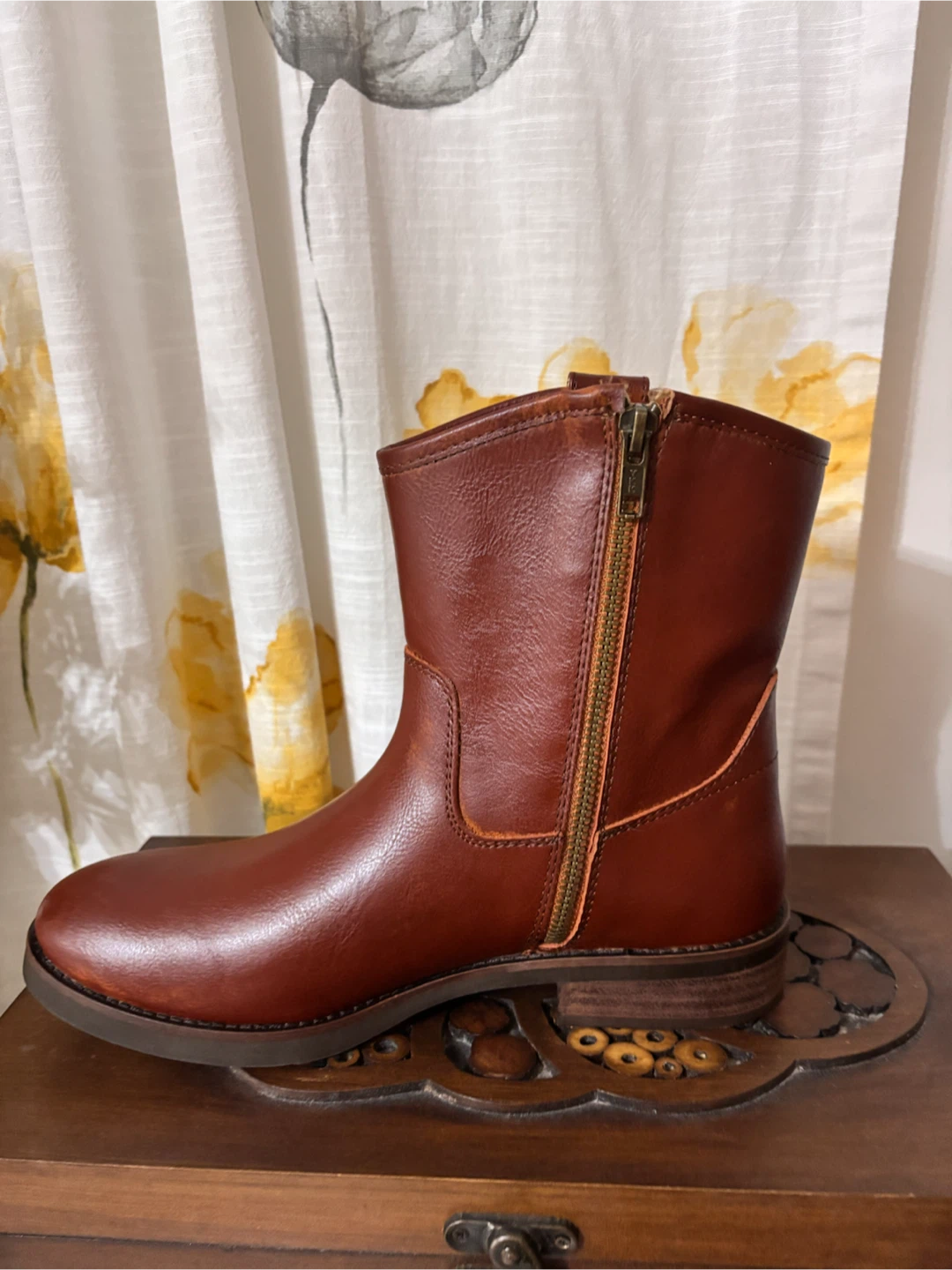 FRYE & CO. Kellie Button Boots- 8.5 - photo 2