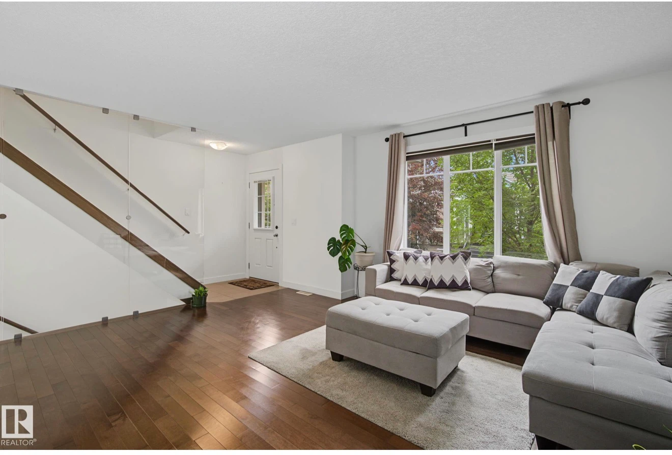 Townhouse for sale - photo 3