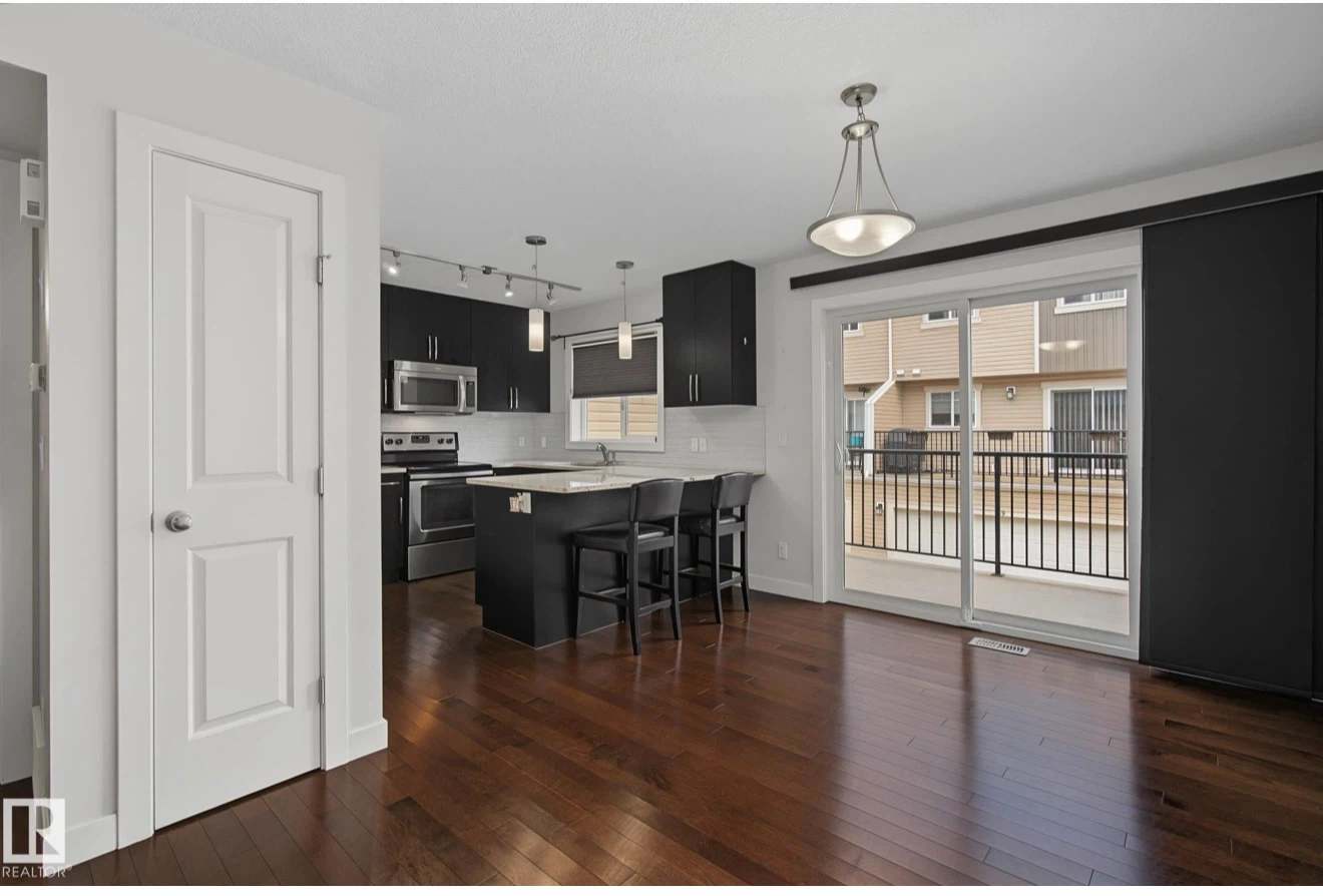 Townhouse for sale - photo 5