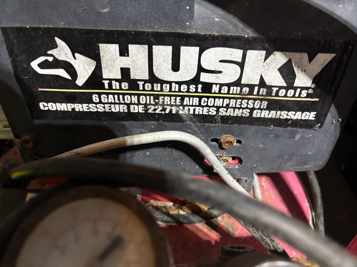 Husky 6 Gallon Oil-Free Air Compressor - photo 2