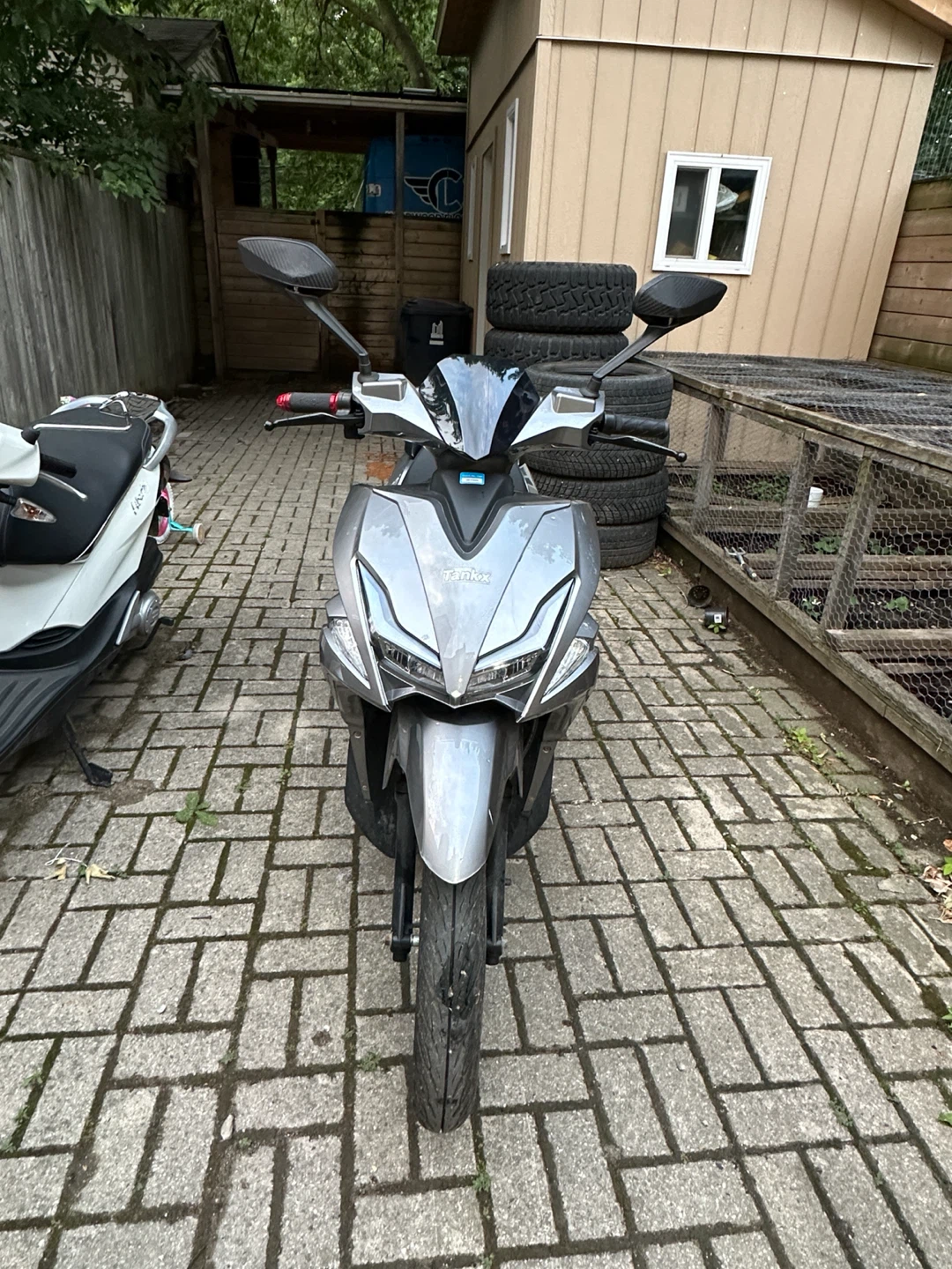 TankX Scooter - Silver
