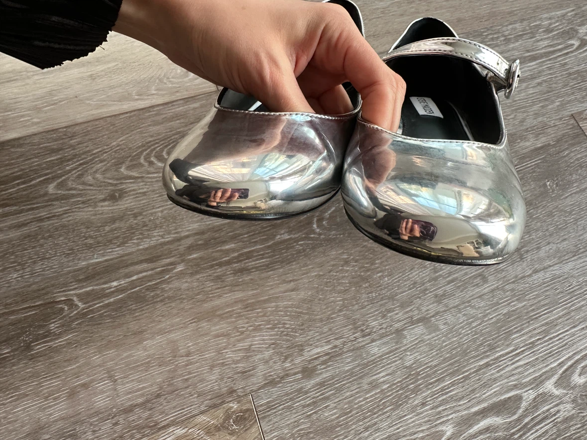 Steve Madden Silver Mary Jane Heels - photo 5