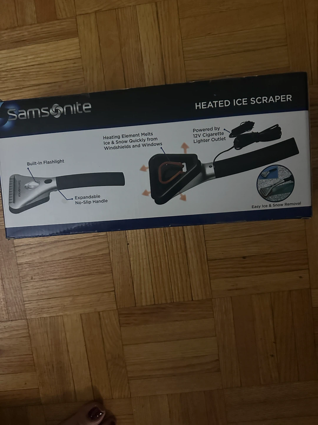 Samsonite Heated Ice Scraper with Built-in Flashlight - photo 2