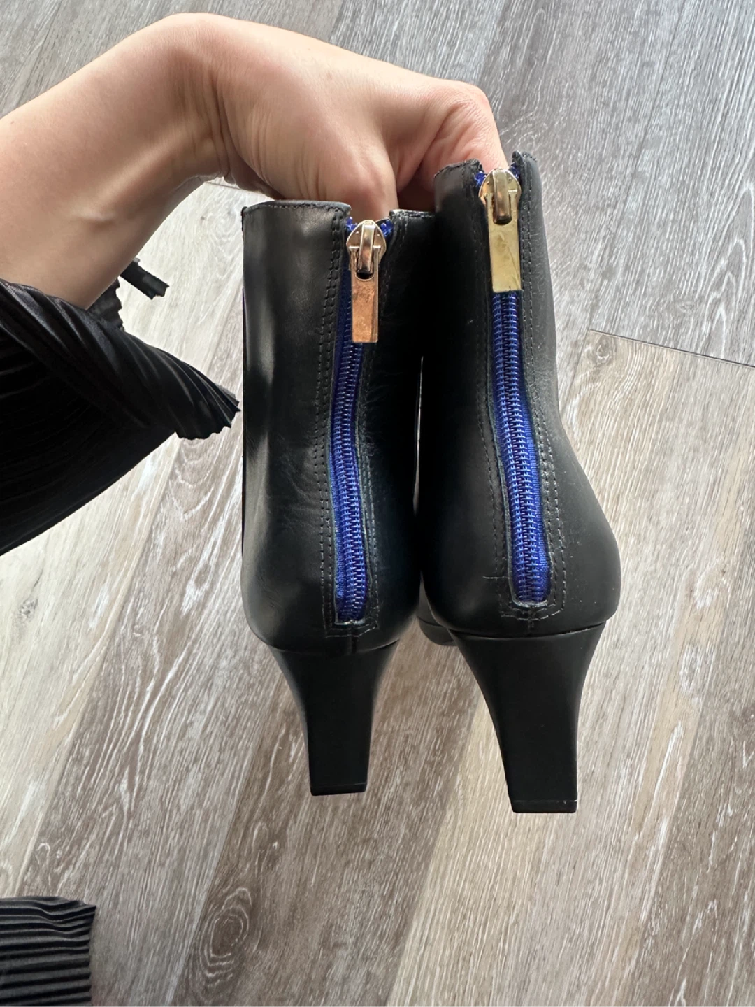 NEW Dr. Liza Black Leather Ankle Boots Size 8M - photo 5