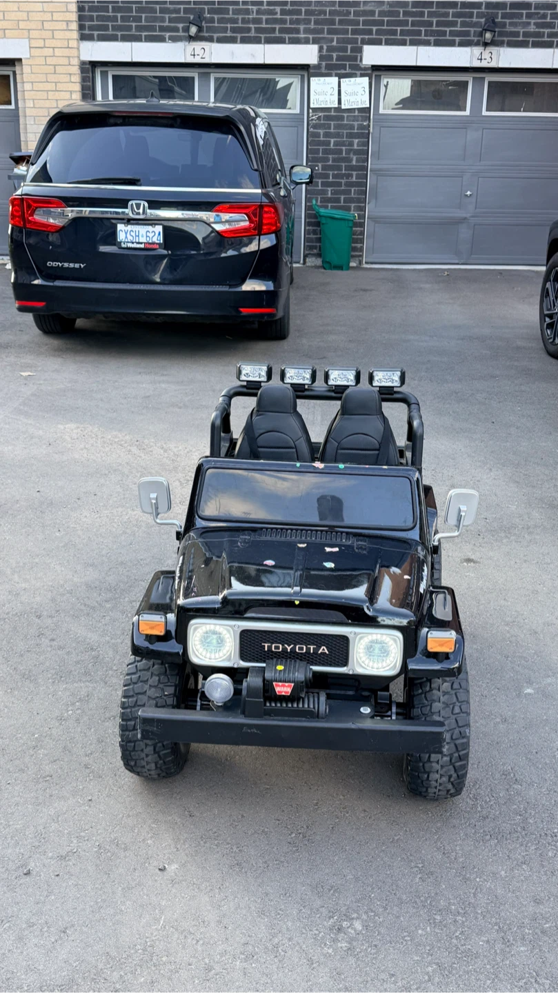 Kids Ride-On Toyota Land Cruiser - photo 3
