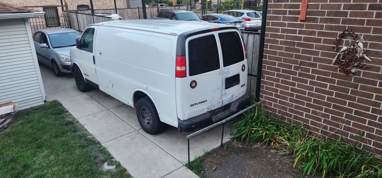 2005 GMC Savana 2500 Cargo VAN