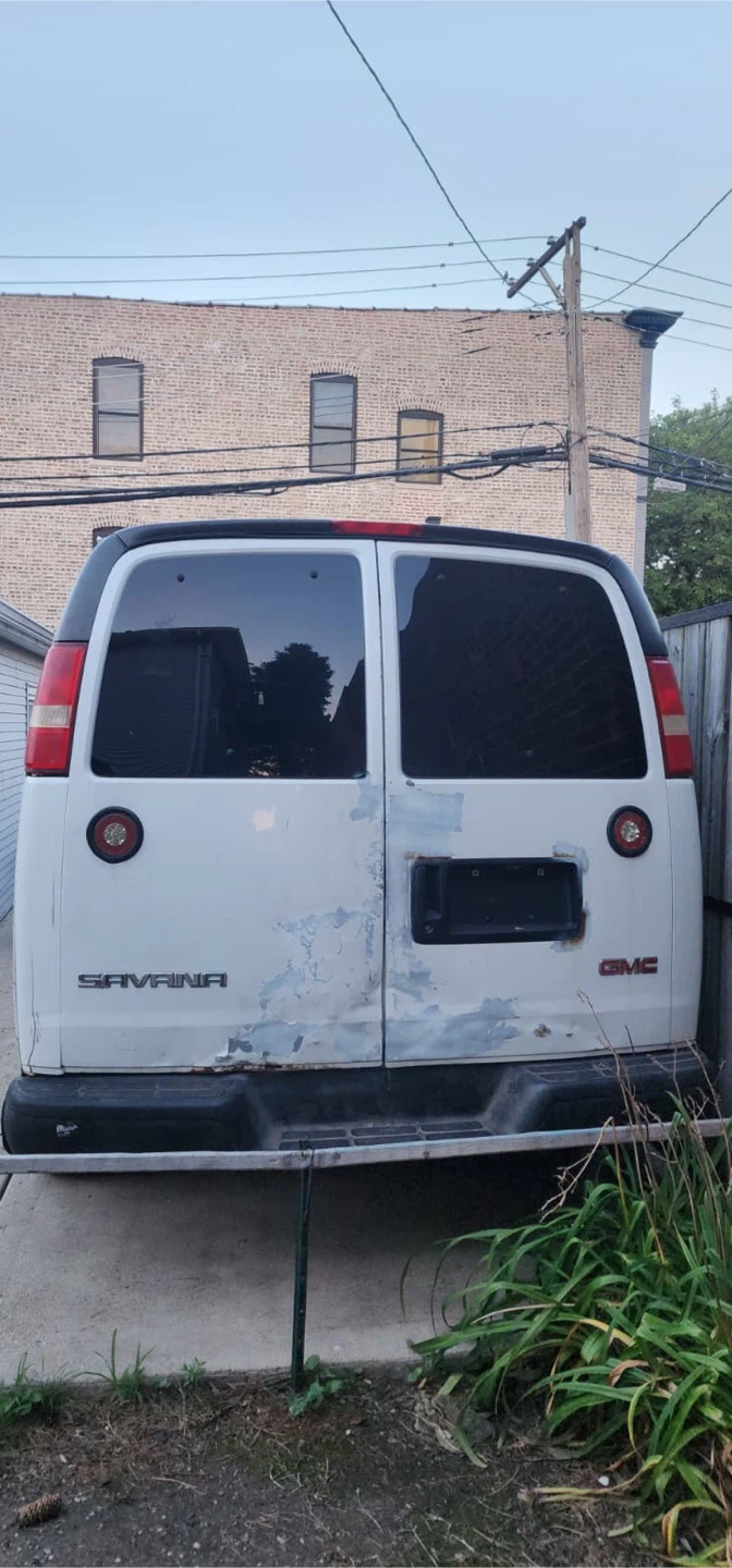 2005 GMC Savana 2500 Cargo VAN - photo 3