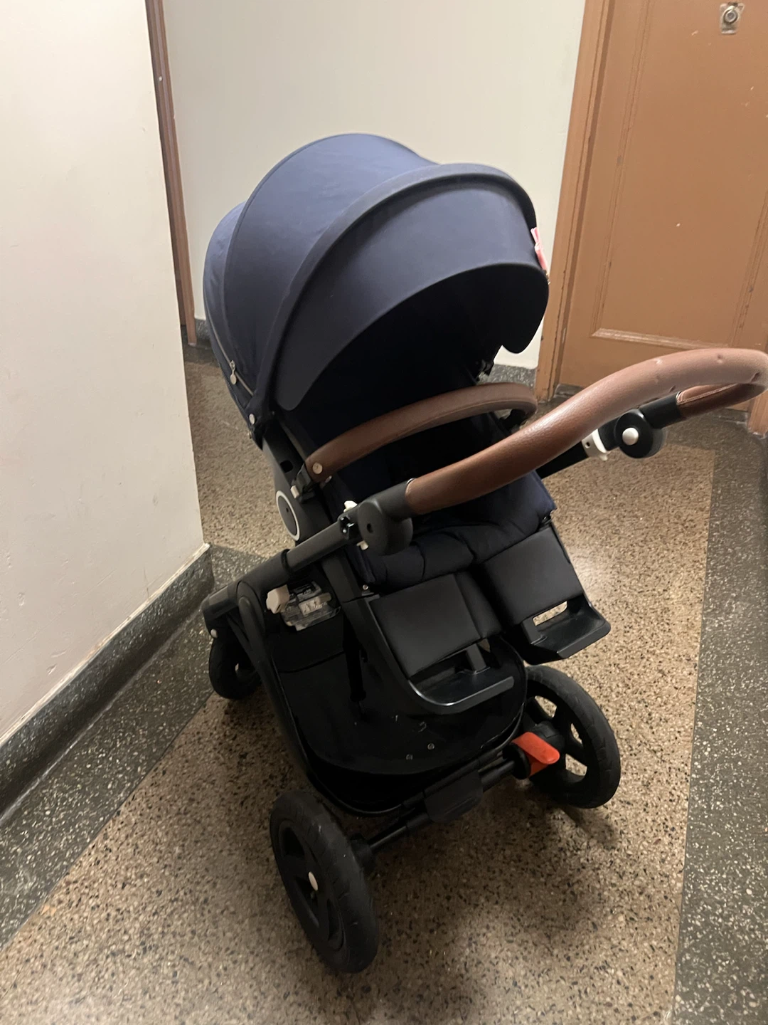 Stokke Xplory V6 Stroller - Black Chassis