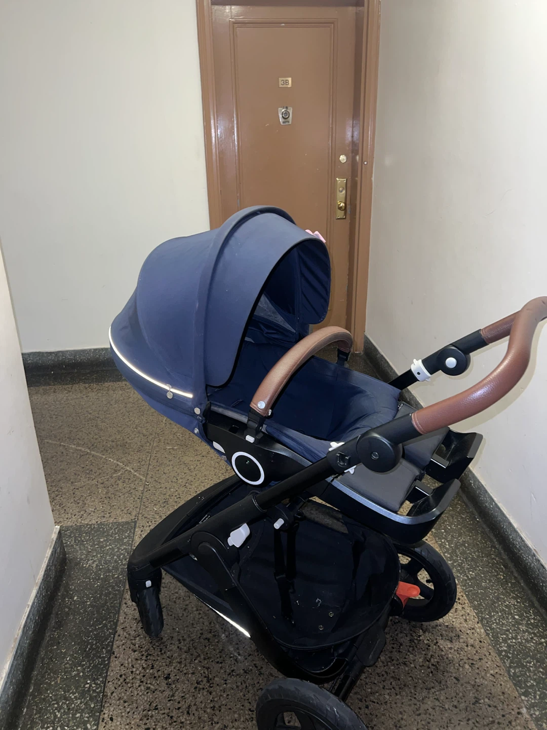 Stokke Xplory V6 Stroller - Black Chassis - photo 2