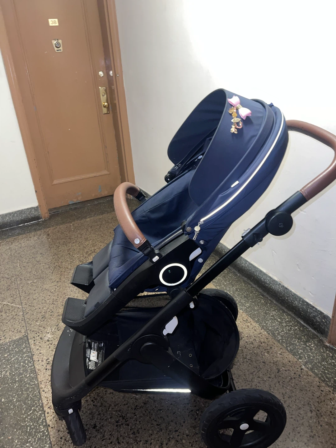 Stokke Xplory V6 Stroller - Black Chassis - photo 5