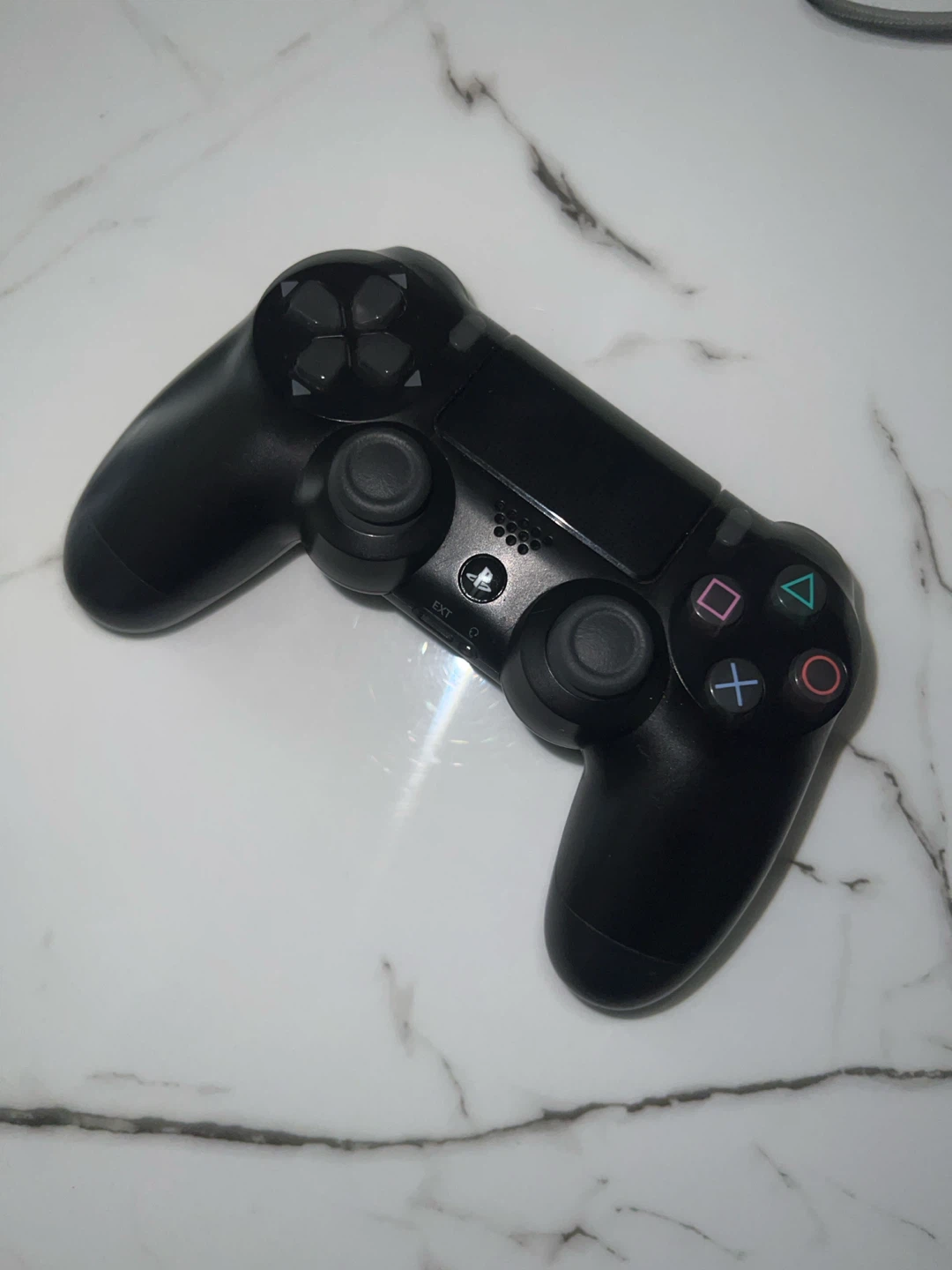 PS4 with 2 controller,charger, headphone, comes with all cables - photo 4