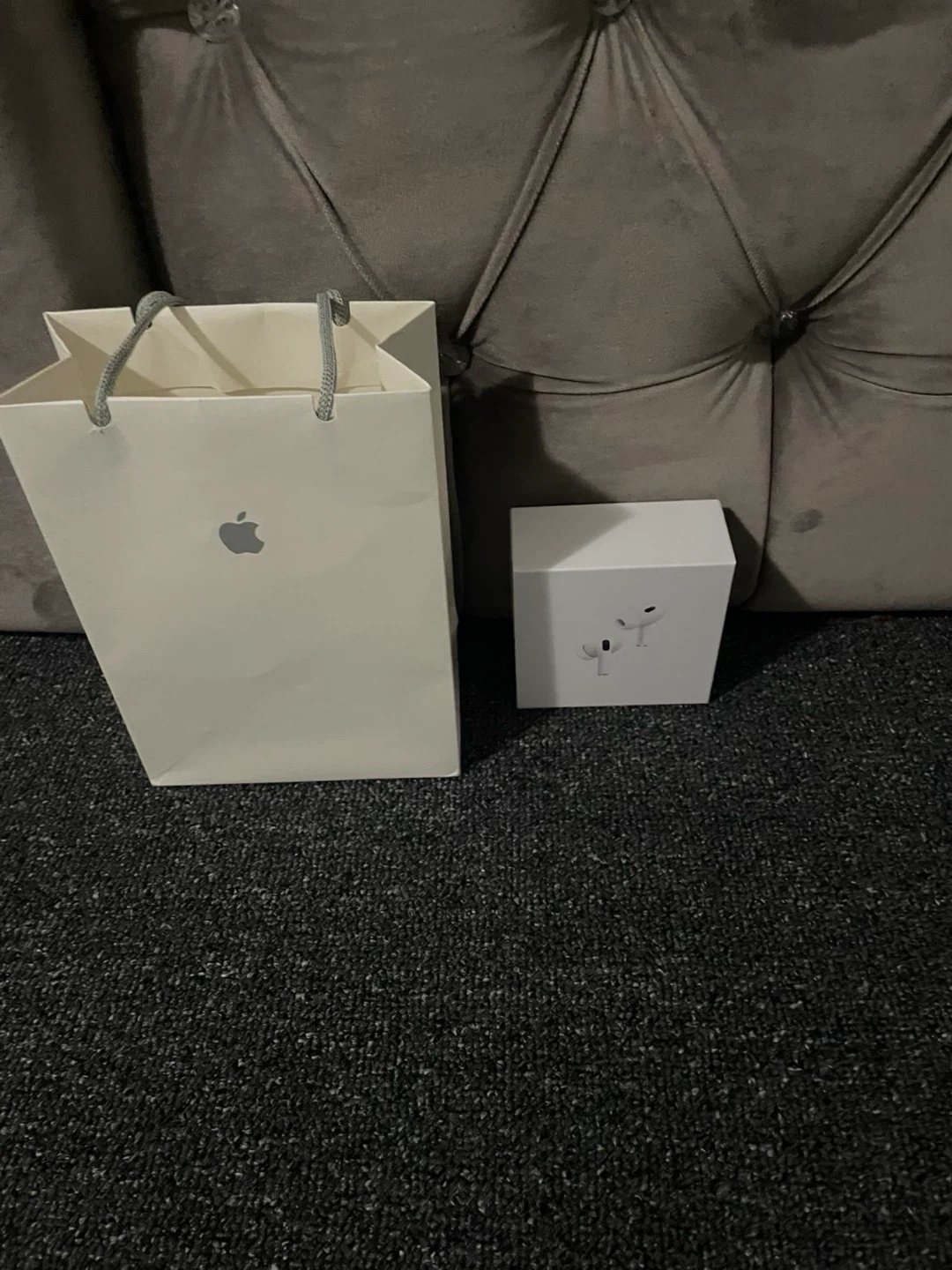 Apple AirPods Pro (2nd Generation)