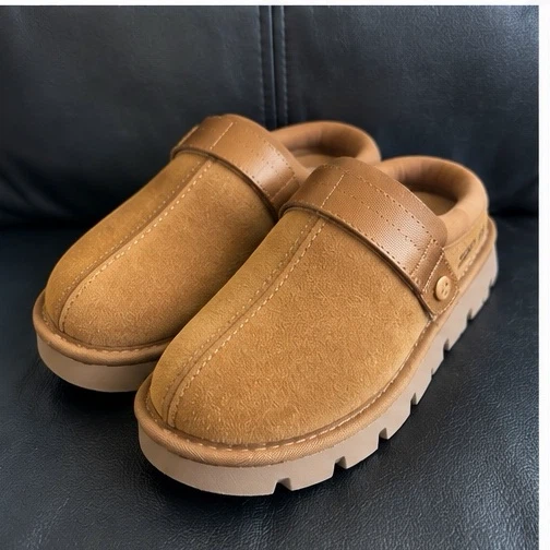 Koolaburra by UGG Brown Suede Clogs - photo 3