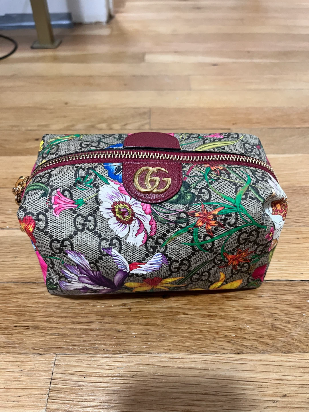 Gucci Floral GG Supreme Cosmetic Pouch