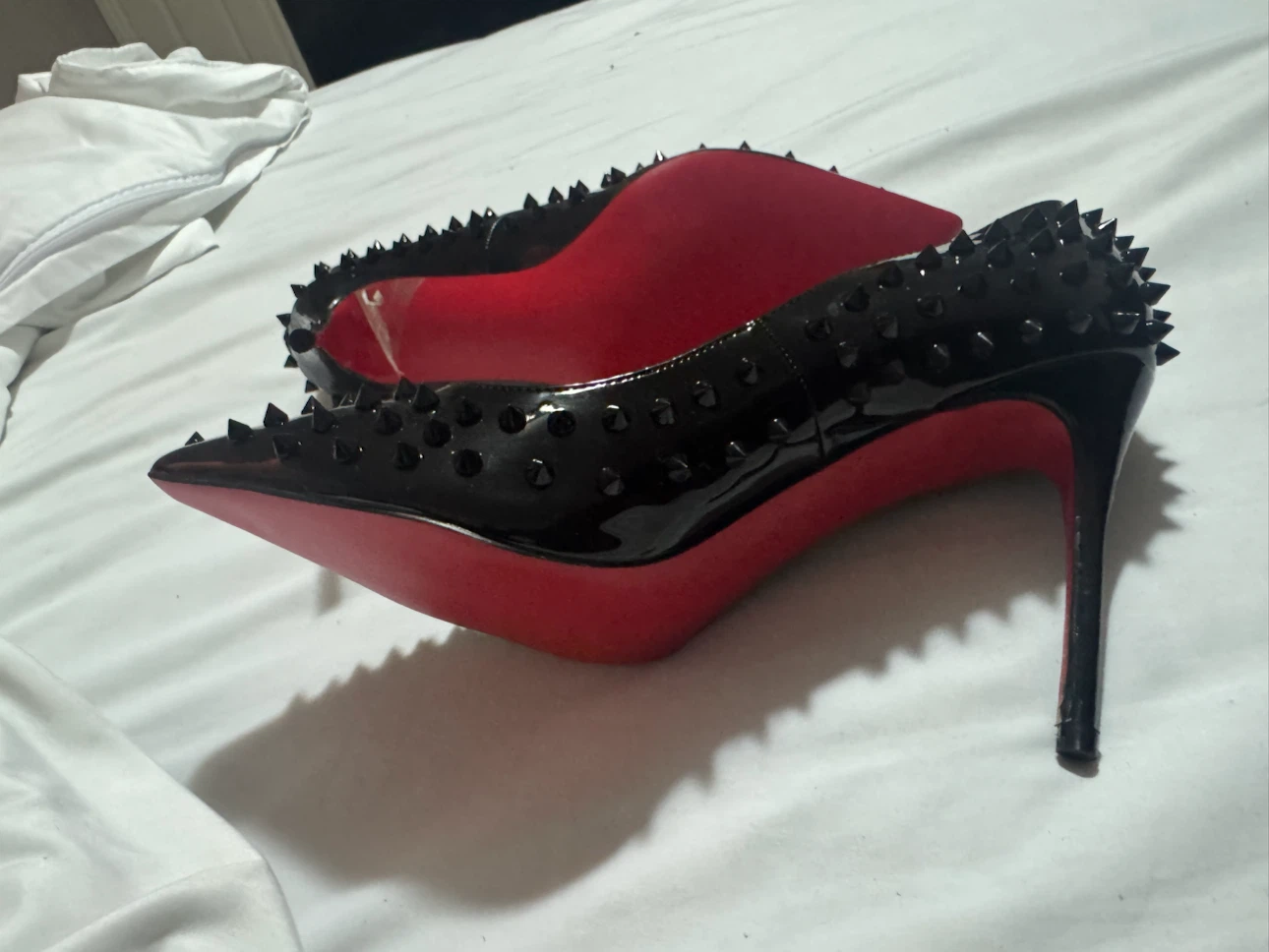 Authentic Christian Louboutin Black Pointed Toe Heels Red Sole - photo 5