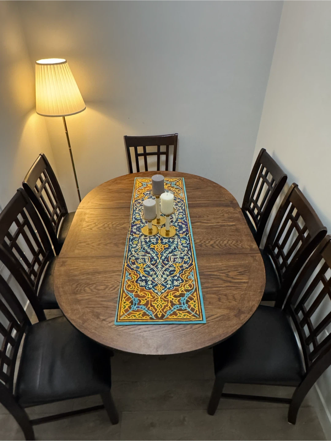 Solid Wood Extendable Dining Table
