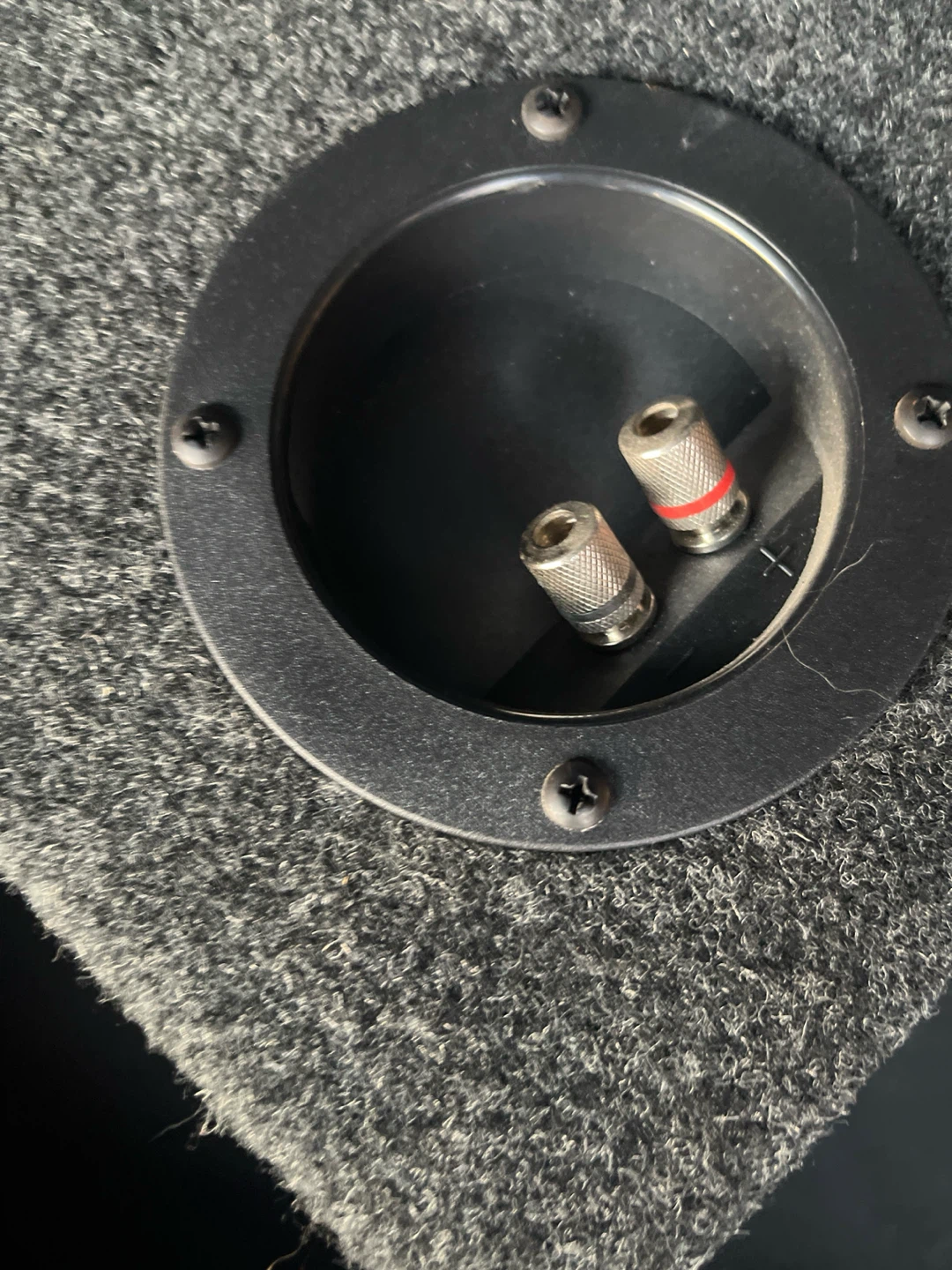 Hertz Subwoofer & MB Quart Amplifier - photo 4