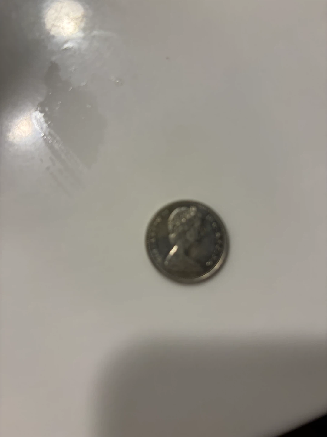 Canadian Nickel ~~. 5 Cent Coin - photo 2