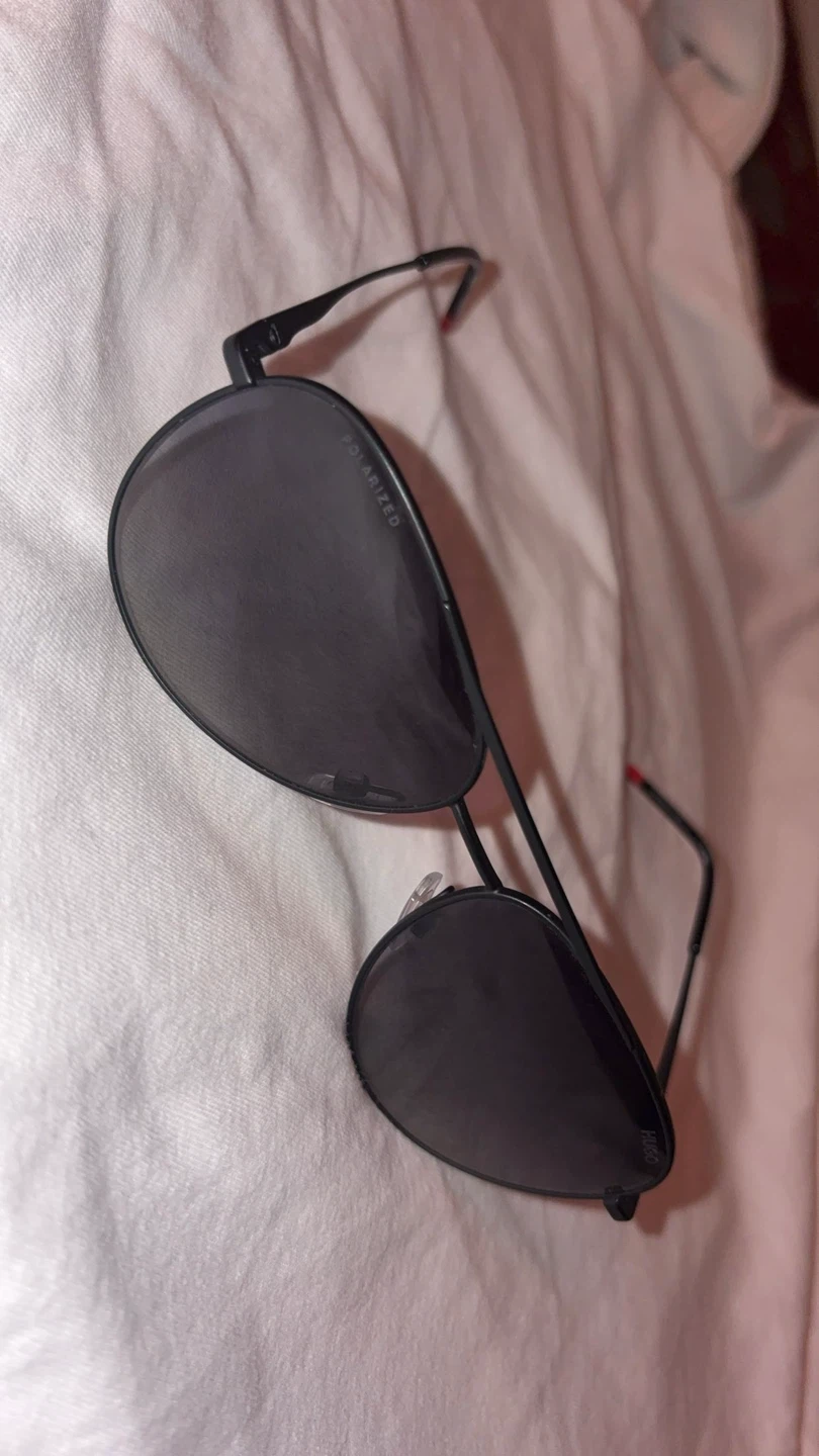 Hugo Boss Polarized Aviator Sunglasses - photo 2