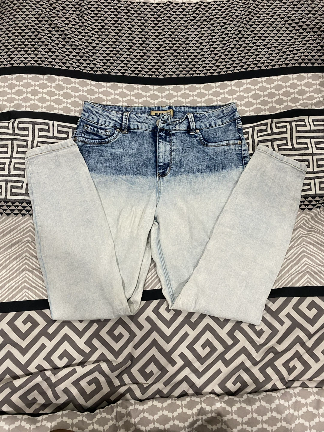 Blue Wash Denim Jeans - photo 2