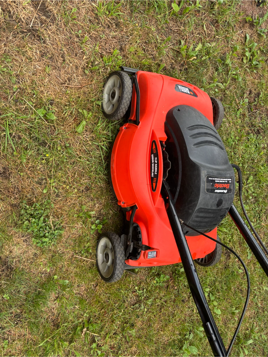Black + Decker Electric Mulching Mower