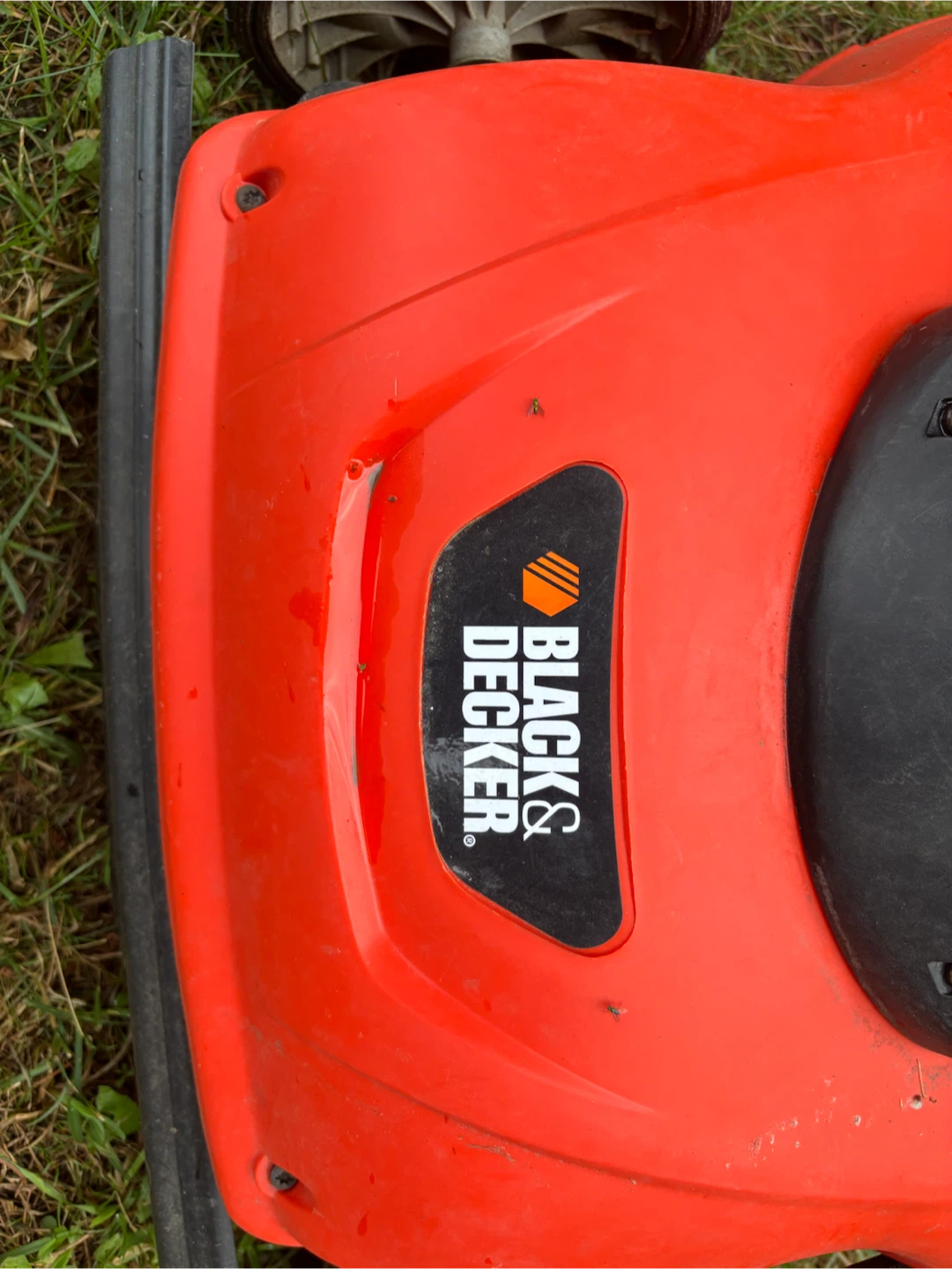Black + Decker Electric Mulching Mower - photo 2