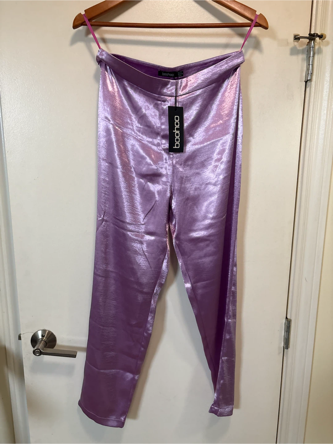 NWT boohoo US 6 Satin Pants