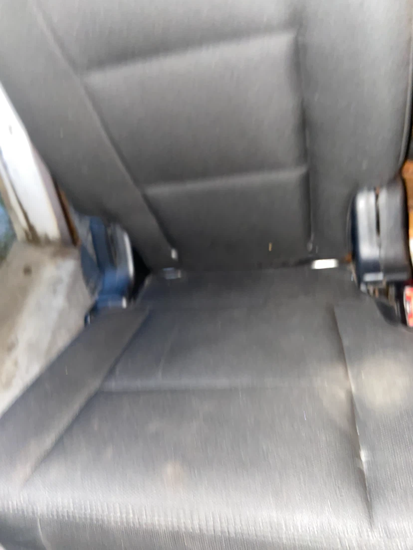 Ford Intersepter Car Seat with Seatbelt - photo 3