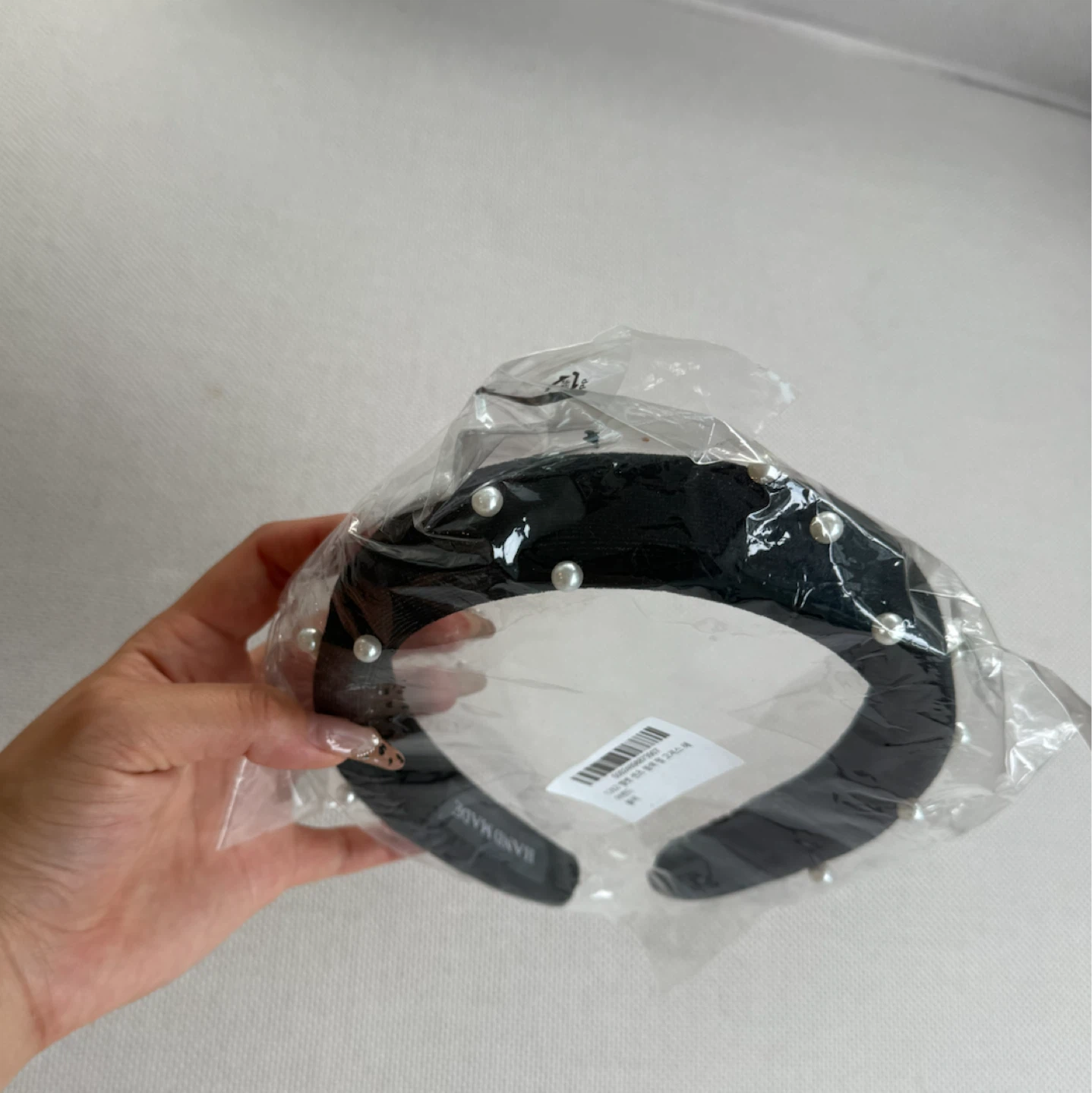 Black Velvet Headband with Pearls - photo 2