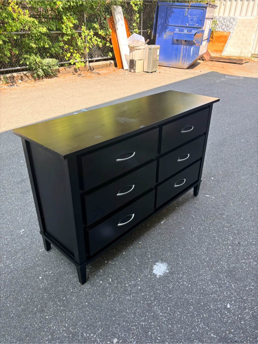 Delivery available- dresser - photo 2