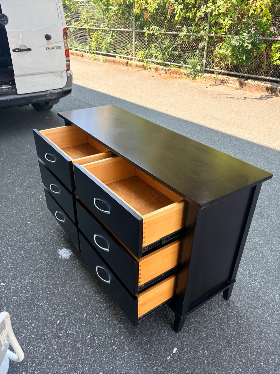 Delivery available- dresser - photo 3