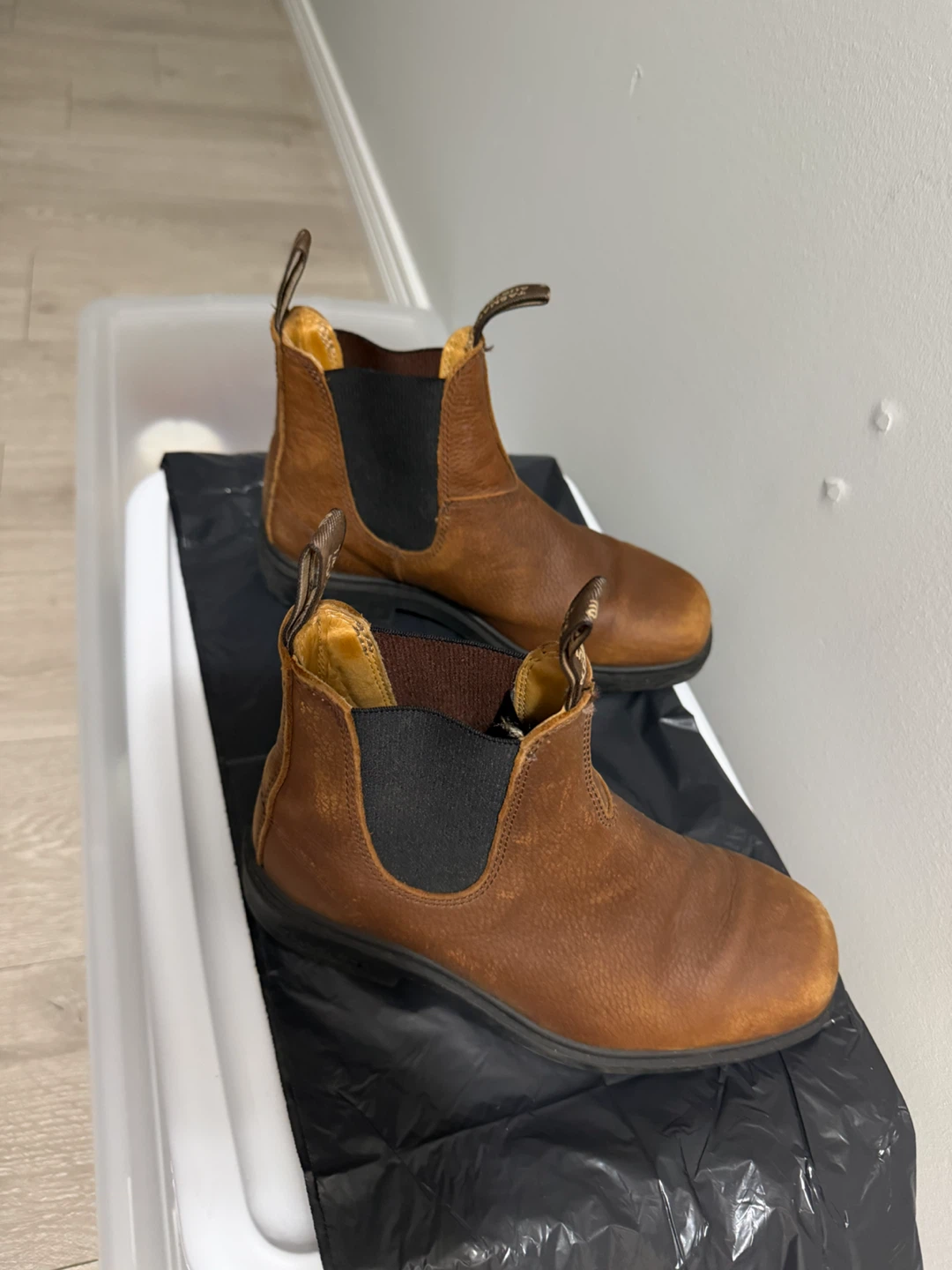 Blundstone Leather Chelsea Boots - photo 2