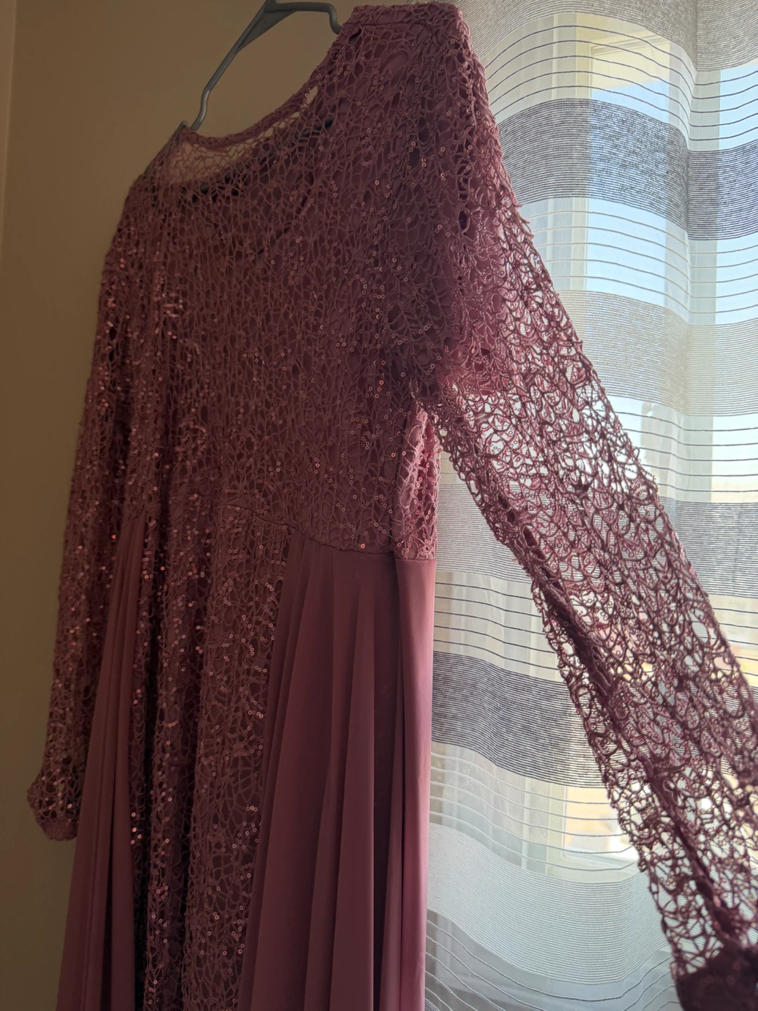 Mauve Beaded Lace Maxi Dress - photo 3