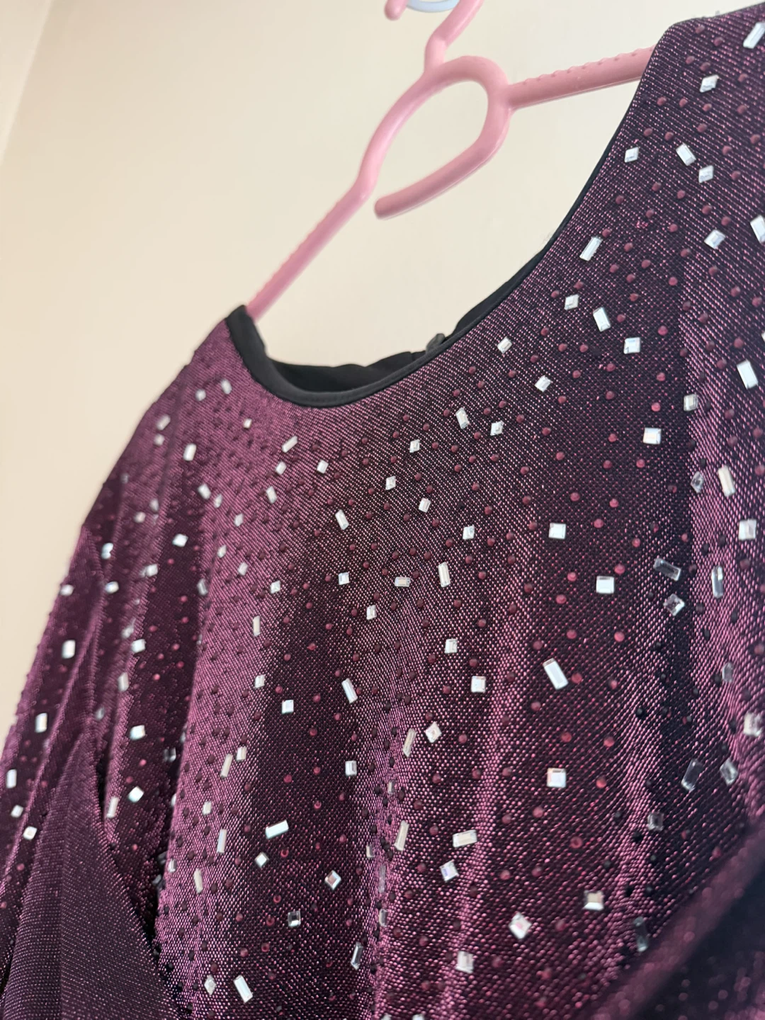 Sparkly Burgundy Velvet Gown - photo 5