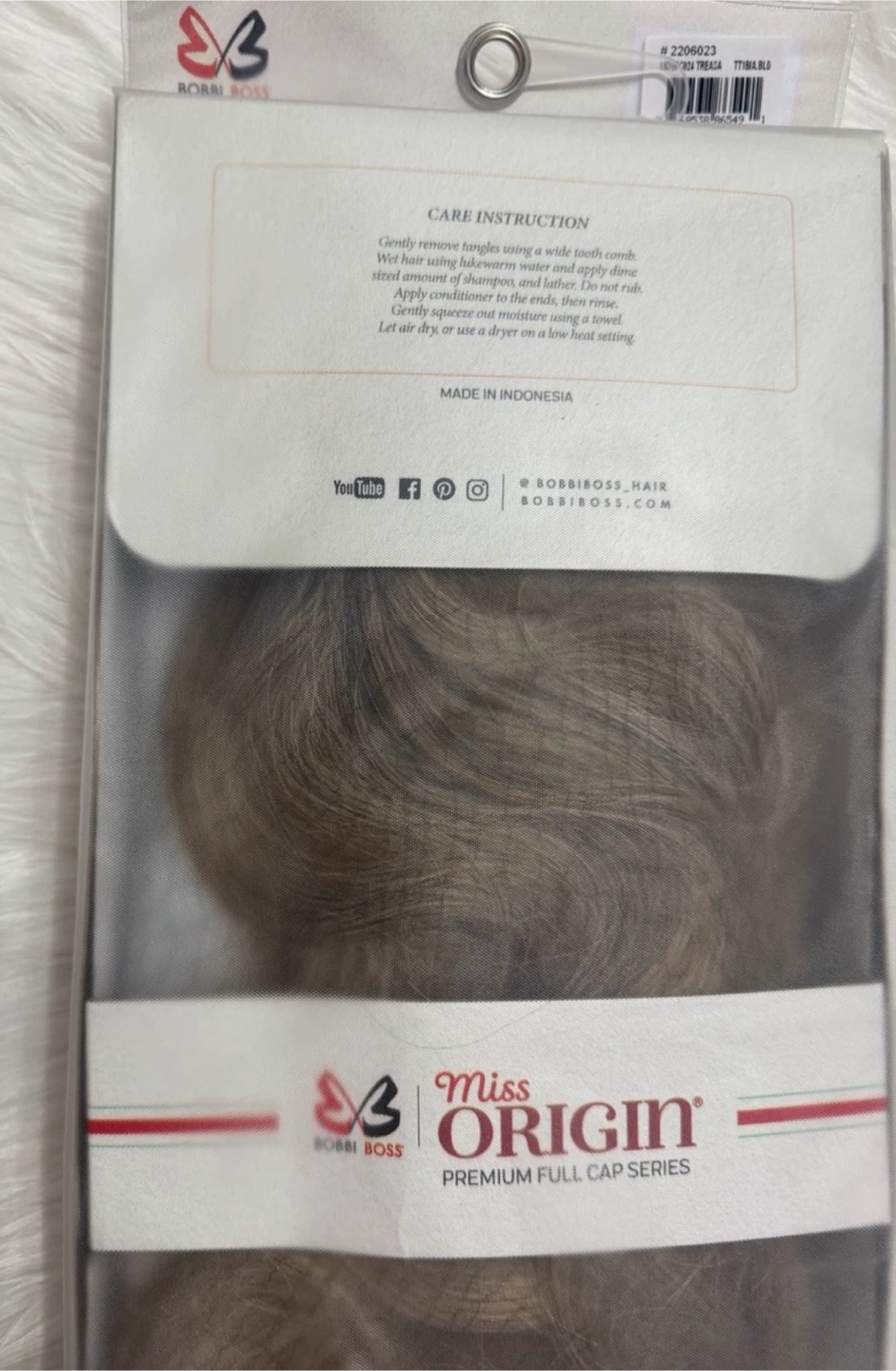 Miss Origin Bobbi Boss Premium Synthetic Full Cap Wig - photo 4