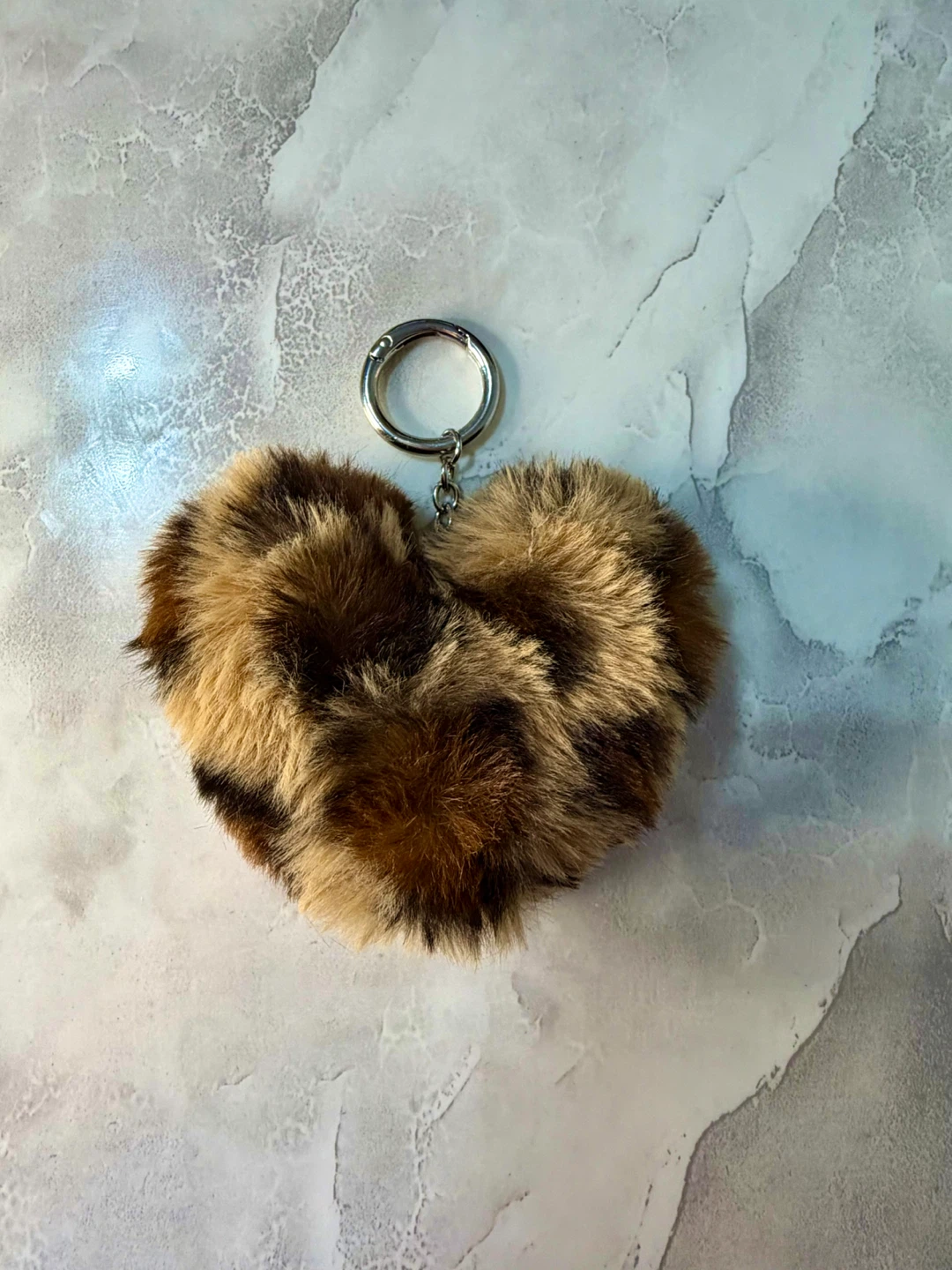Fuzzy Leopard Print Heart Purse Charm Keychain - photo 2