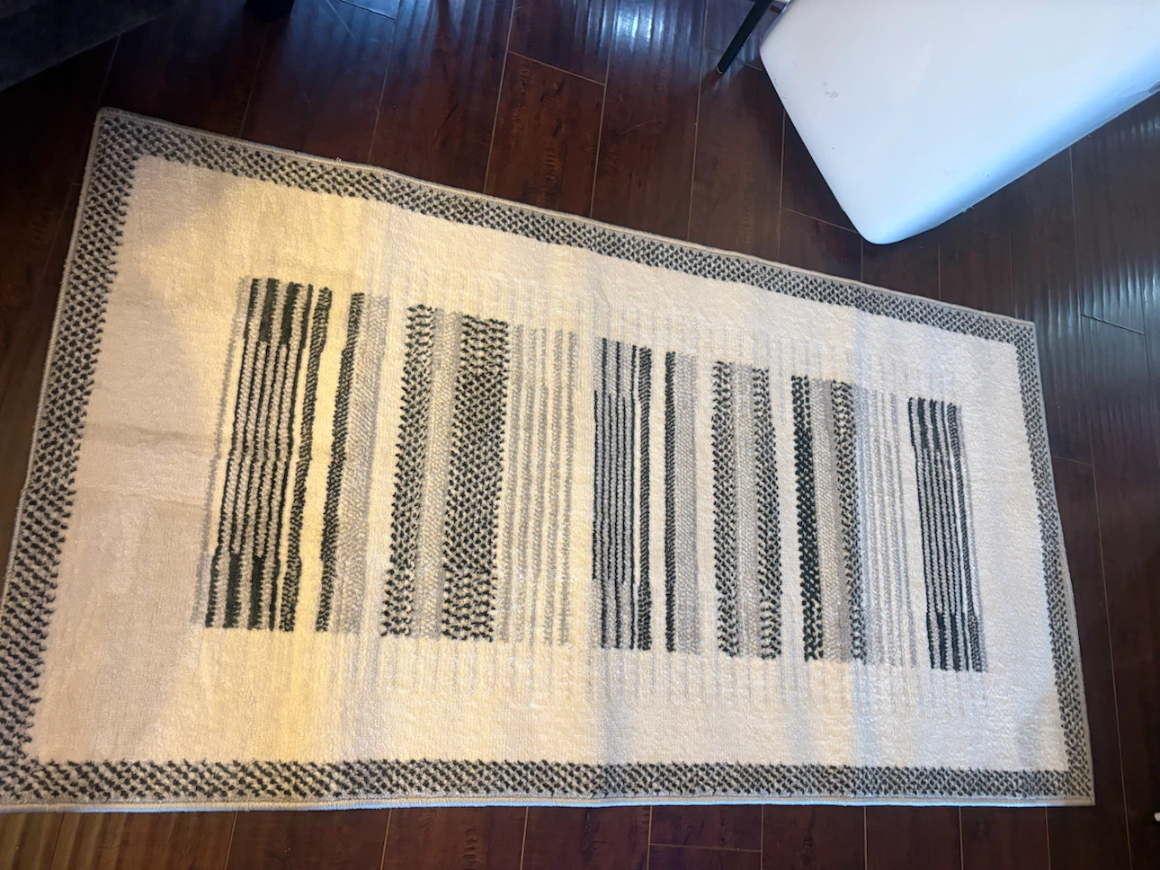 KORHANI HOME KO2 Neoteric Runner Rug 39 inches by 59 inches