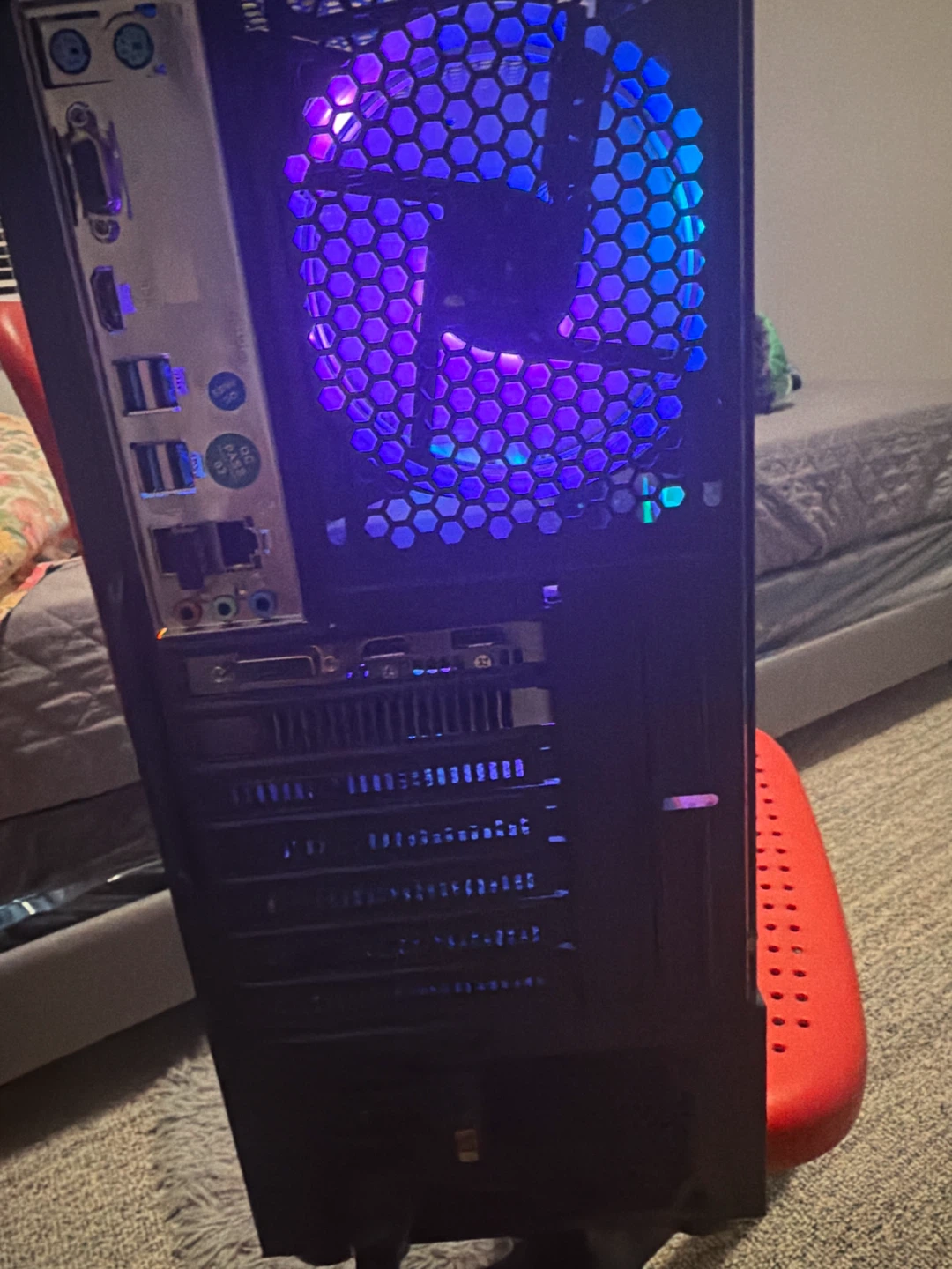 Gaming PC with RGB Fans - photo 3