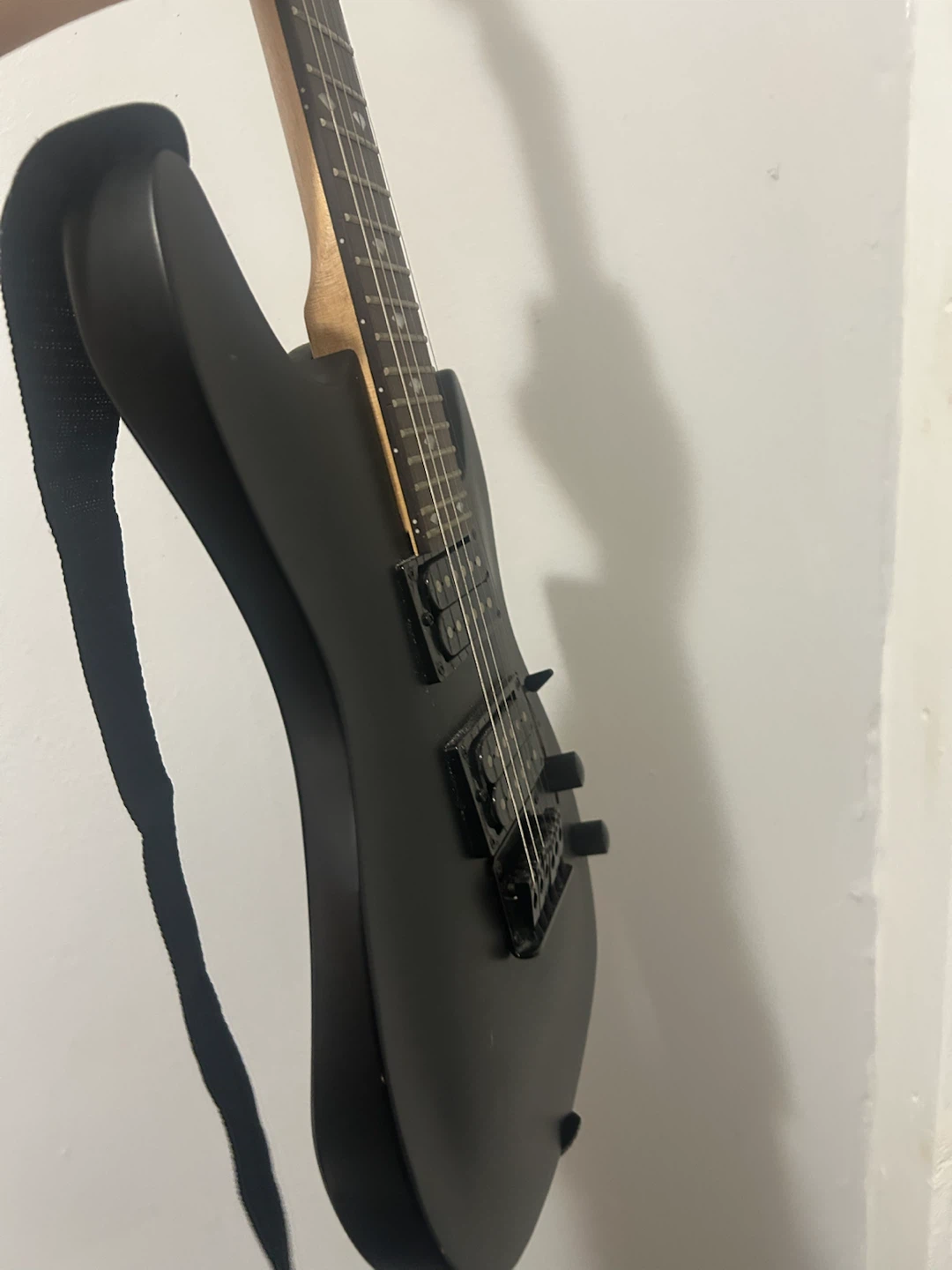Laguna Electric Guitar - Black - photo 3