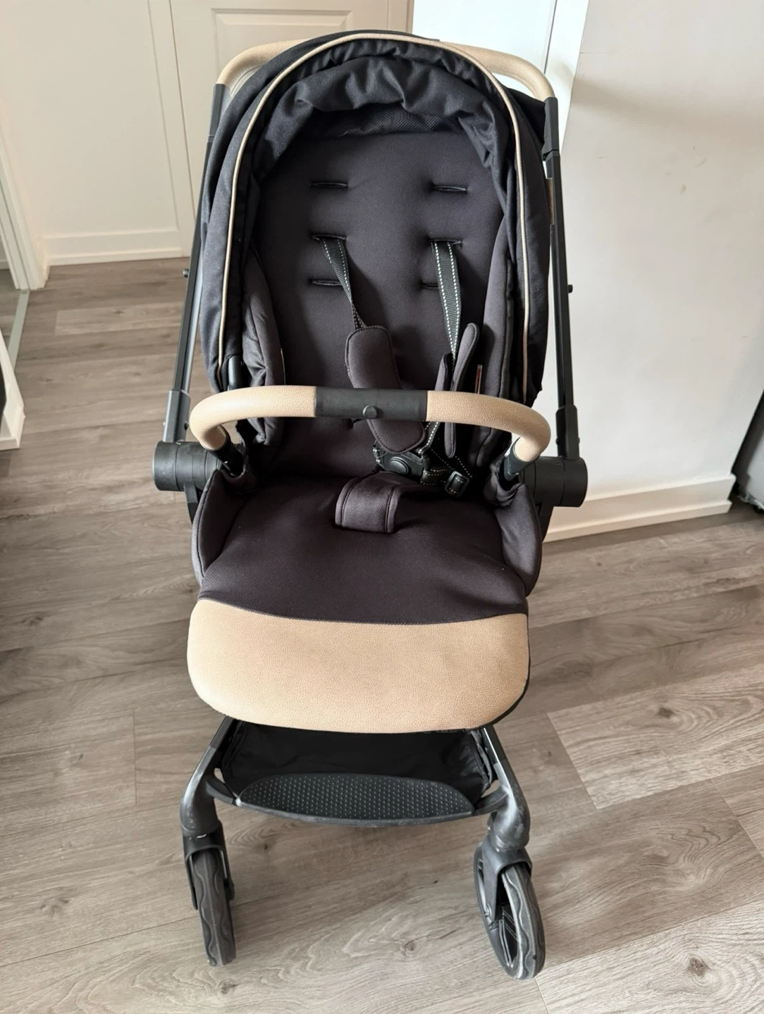 Safety 1st  Stroller + Infant Car Seat - Excellent Condition