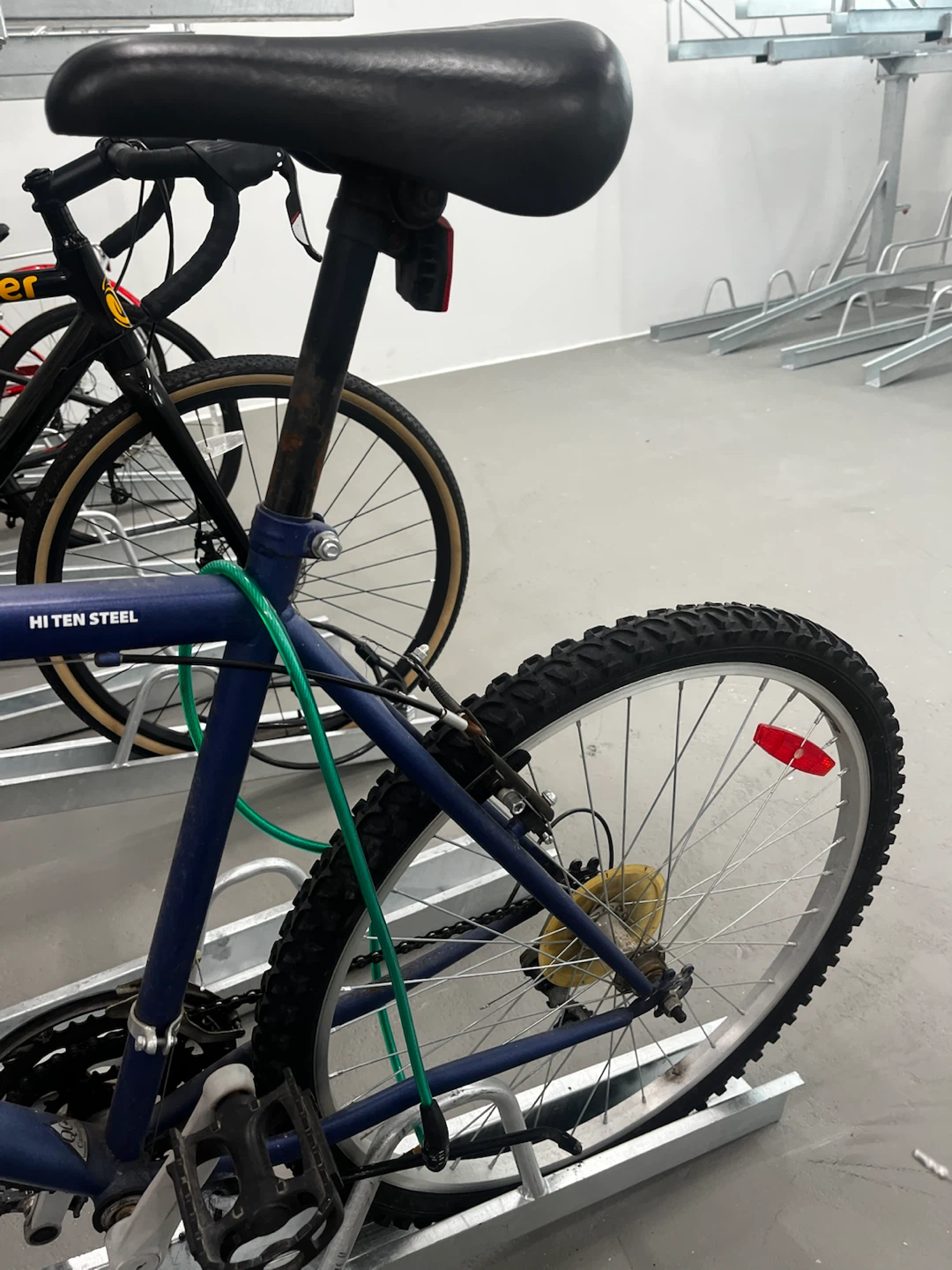 NEXT Challenger Hi Ten Steel 28” Mountain Bike - photo 4