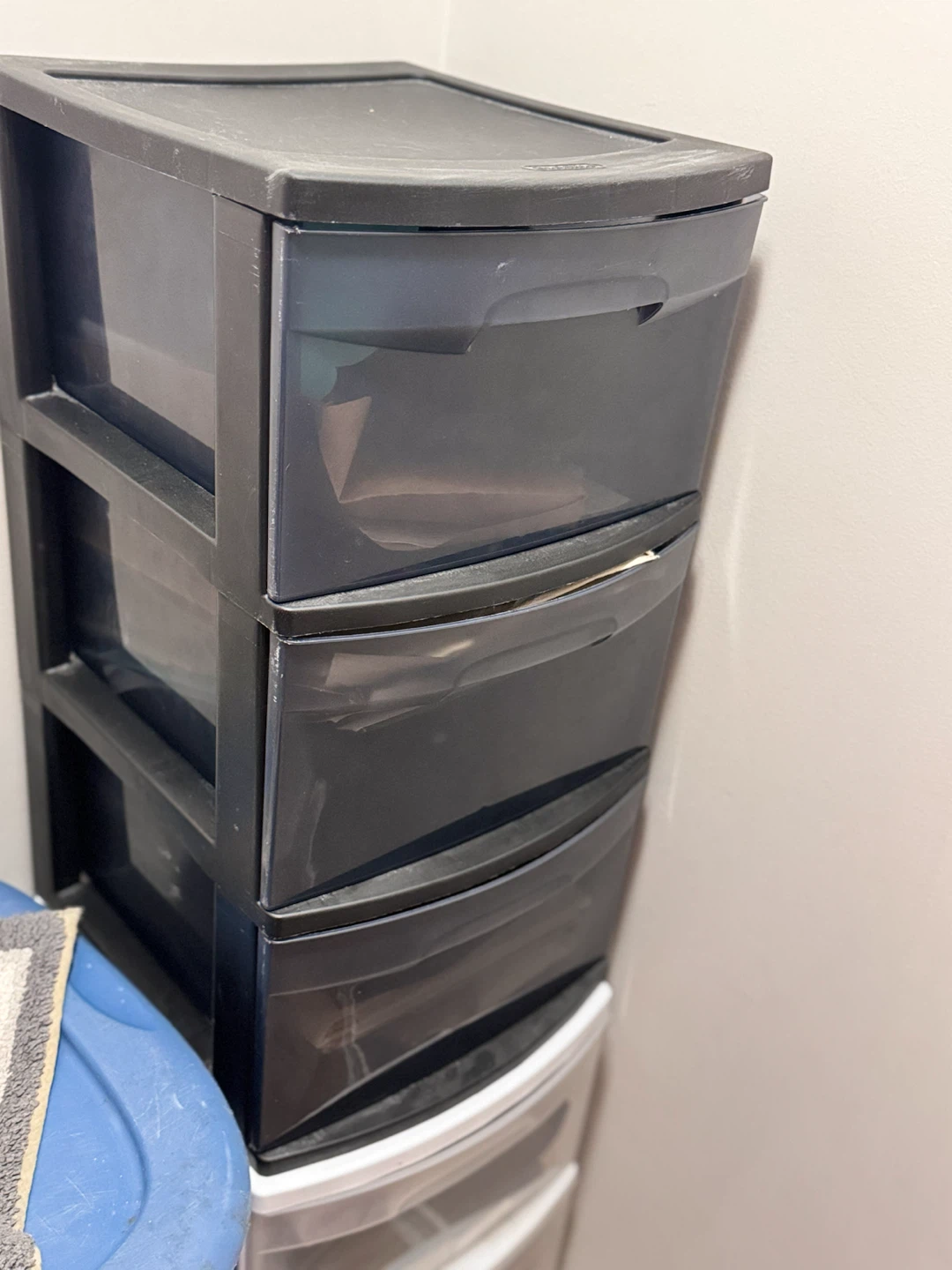 Sterilite Plastic drawers