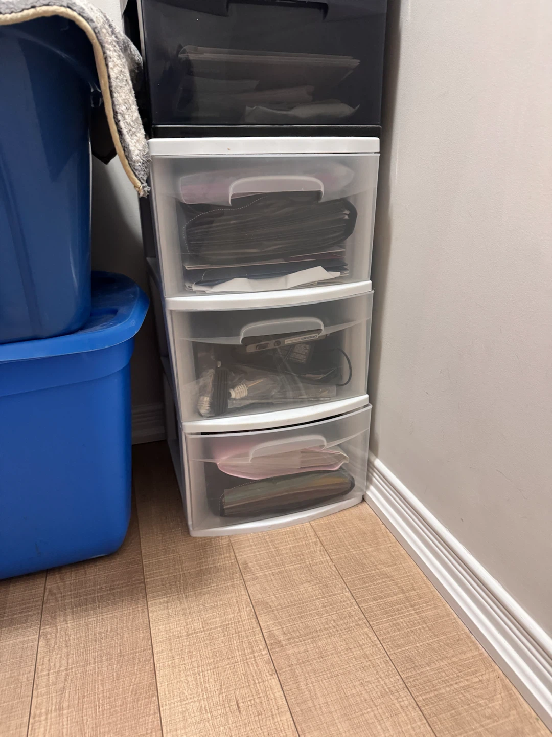 Sterilite Plastic drawers - photo 3