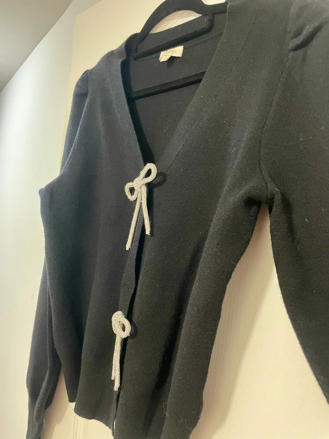 Laura Black V-Neck Bow-Tie Cardigan Sweater Size Medium - photo 4