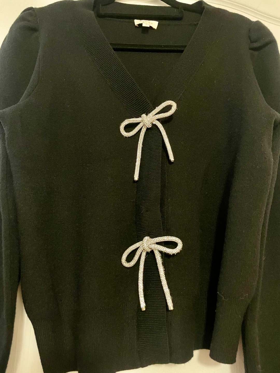 Laura Black V-Neck Bow-Tie Cardigan Sweater Size Medium - photo 2
